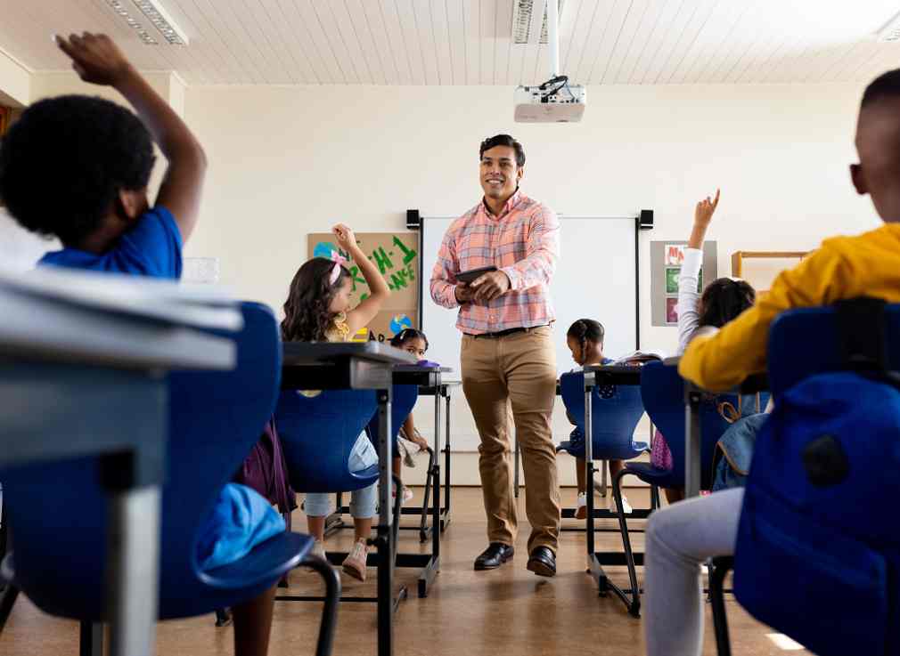 CBSE School for Standard 1 to 4 in Kolkata